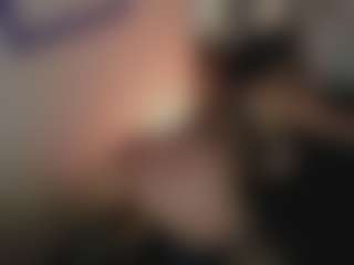 Evaa's Live Sex Cam Show
