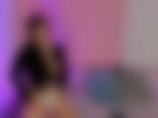 Evaa's Live Sex Cam Show