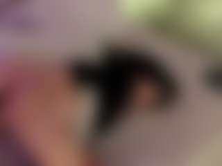 Evaa's Live Sex Cam Show
