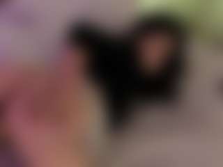 Evaa's Live Sex Cam Show