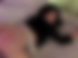 Evaa's Live Sex Cam Show