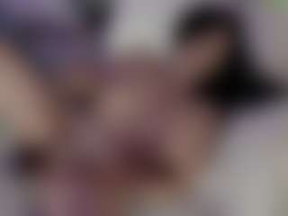 Live cam show with Evaa - Twerking on milfzrlive.com
