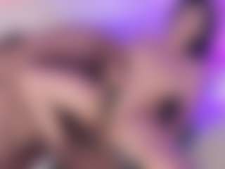 Evaa's Live Sex Cam Show