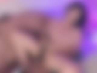 Evaa's Live Sex Cam Show