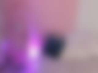 Evaa's Live Sex Cam Show