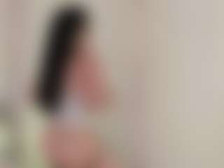 Evaa's Live Sex Cam Show