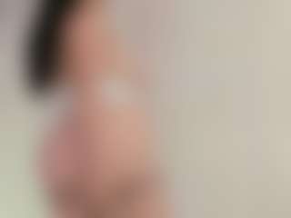 Evaa's Live Sex Cam Show