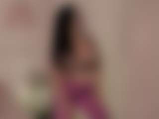 Evaa's Live Sex Cam Show