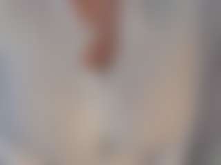 Evaa's Live Sex Cam Show