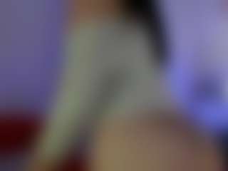 Live cam show with Evaa - Brown Hair on CamClone