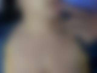 Live cam show with Evaa - Blowjob Brown Hair on Camsoda