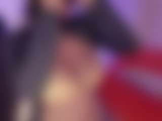 Evaa's Live Sex Cam Show