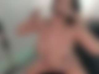 Evaa's Live Sex Cam Show