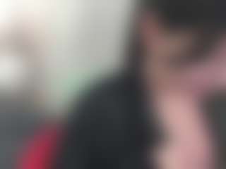 Evaa's Live Sex Cam Show