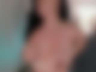 Evaa's Live Sex Cam Show