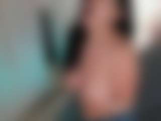 Evaa's Live Sex Cam Show