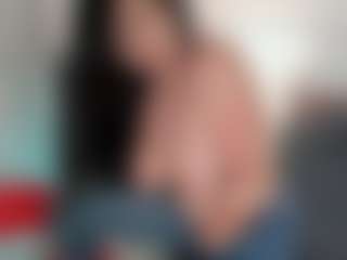 Evaa's Live Sex Cam Show