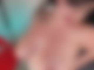 Evaa's Live Sex Cam Show