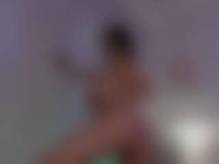 Evaa's Live Sex Cam Show