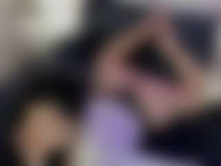 Evaa's Live Sex Cam Show