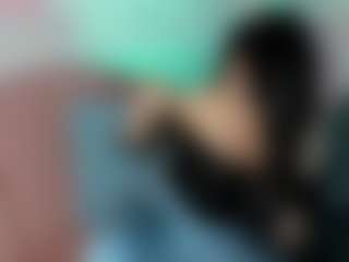 Live cam show with Evaa - Public Brown Hair on hrnylive.com