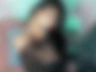 Evaa's Live Sex Cam Show