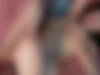 Evaa's Live Sex Cam Show
