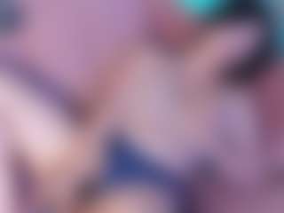 Evaa's Live Sex Cam Show