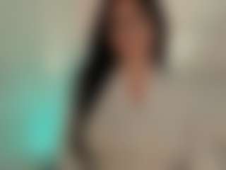 Live cam show with Evaa - Twerking on livesuperchat.net