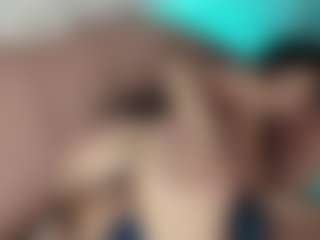 Evaa's Live Sex Cam Show
