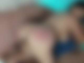 Evaa's Live Sex Cam Show