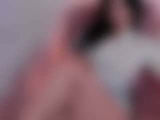 Live cam show with Evaa - Erotic on intimatelivegirls.com