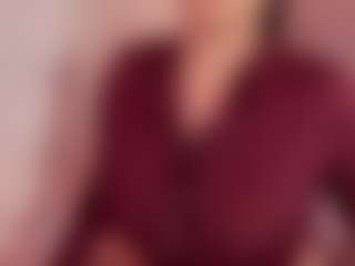 Evaa's Live Sex Cam Show