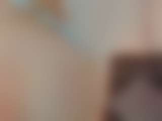 Evaa's Live Sex Cam Show