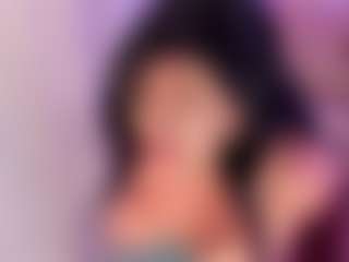 Evaa's Live Sex Cam Show