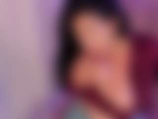 Evaa's Live Sex Cam Show