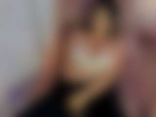 Live cam show with Evaa - Underwear on Mixed Magazine Live