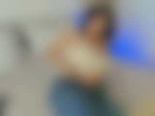 Evaa's Live Sex Cam Show
