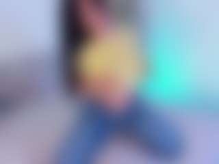 Evaa's Live Sex Cam Show