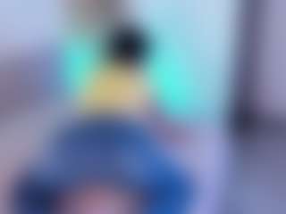 Evaa's Live Sex Cam Show
