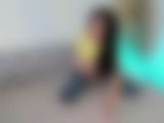 Evaa's Live Sex Cam Show
