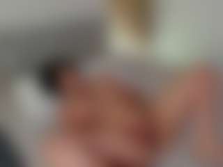 Evaa's Live Sex Cam Show