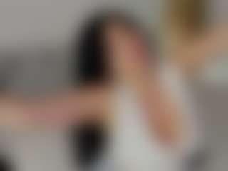 Evaa's Live Sex Cam Show