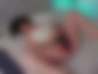 Evaa's Live Sex Cam Show