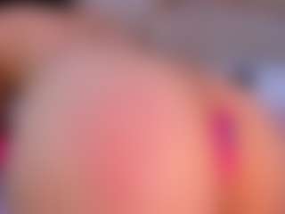 Live cam show with Amber - Tease Red Hair on xDating