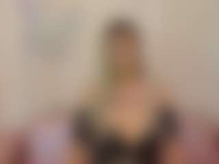 Live cam show with Ninnavous - Cowgirl on Streamer API