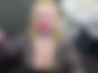 Live cam show with OliviaVerr - Facial on Fling VIP Chat