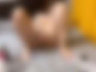 Live cam show with JoniGuice - Gray Eyes on sexytreat.net
