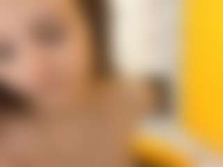 Live cam show with JoniGuice - Slim on milfzrlive.com