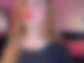 Live cam show with Kinky-Doll - College on Camsoda